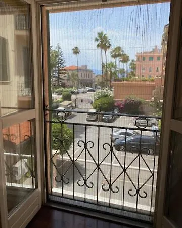 The Shell Apartament *