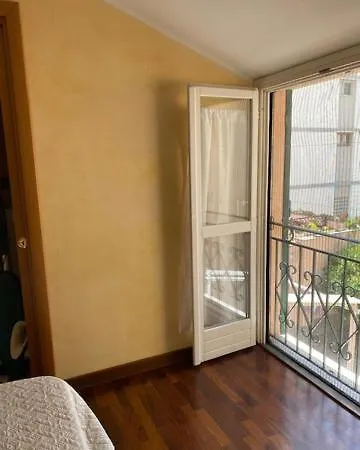 Apartament The Shell