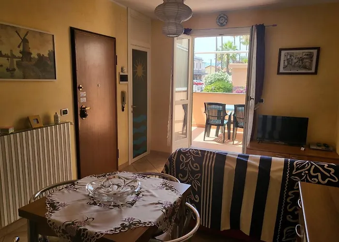 The Shell Apartment Bordighera