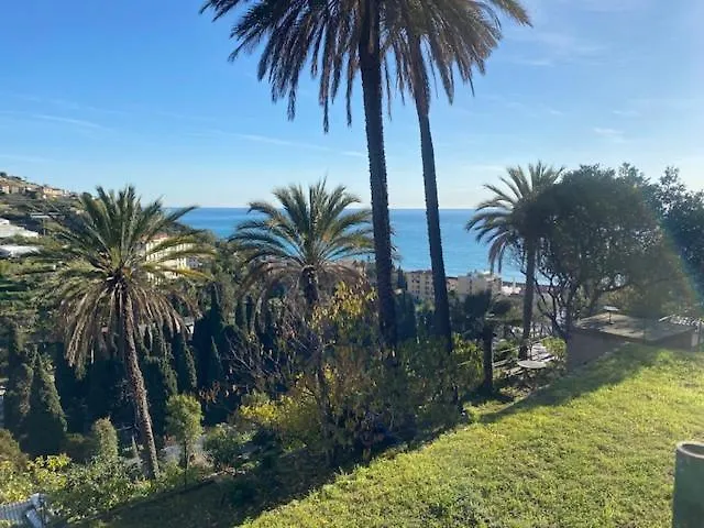 The Shell Apartment Bordighera